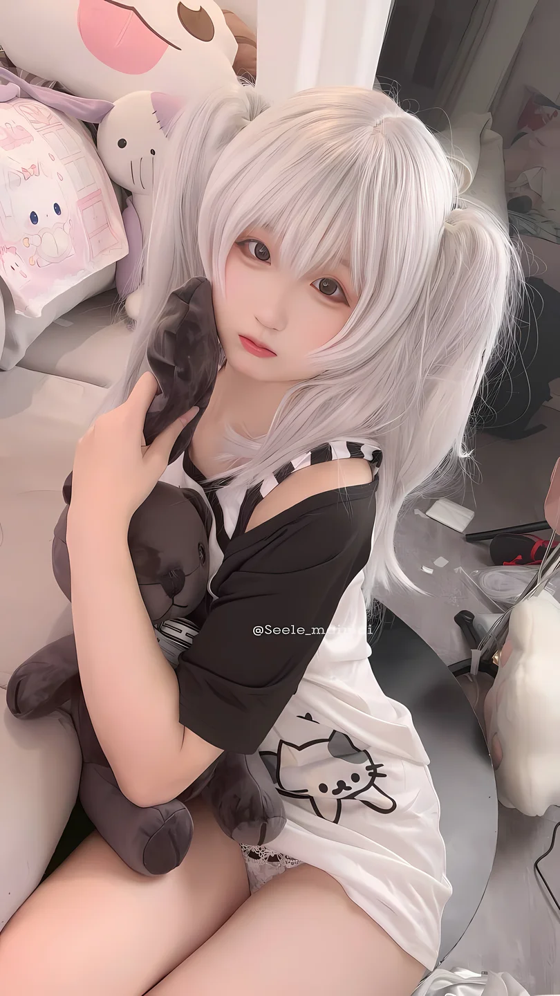 seele麦麦 - No.021 白色双马尾 [16P-82MB] tg@simisebaisi 【丝足阁】011.webp